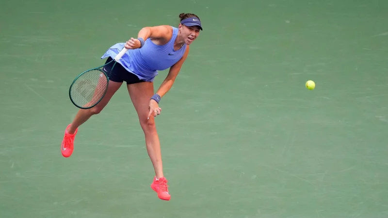 Die Revanche für Wimbledon gelingt: Amanda Anisimova gelingt die Revanche für ein 0:6, 0:6. - © Yuki Iwamura/AP/dpa