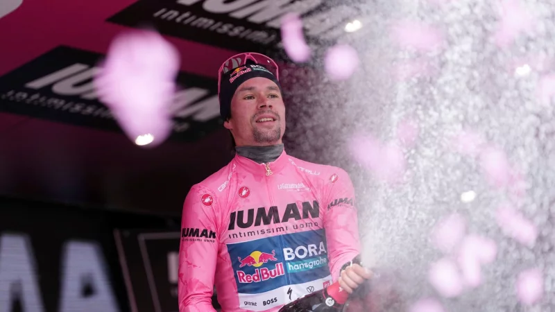 Der Slowene Primoz Roglic hat beim Giro d’Italia das Rosa Trikot des Gesamtführenden übernommen. - © Gian Mattia D\\\'Alberto/LaPresse/AP/dpa