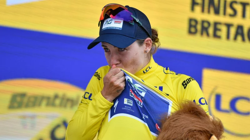 Holte sich auf der fünften Etappe das Gelbe Trikot zurück: Kim Le Court Pienaar - © Mathieu Pattier/AP/dpa