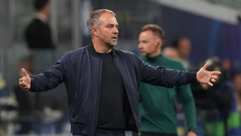 Bitterers Aus: Hansi Flick verpasst das Finale. - © Antonio Calanni/AP/dpa