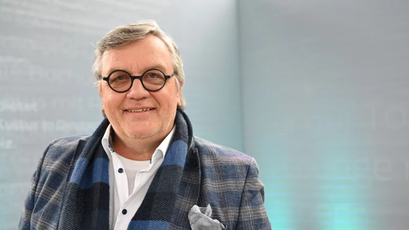 Hape Kerkeling bekommt den Ehrenpreis des Bayerischen Buchpreises verliehen. (Archivbild) - &copy; Elisa Schu/dpa