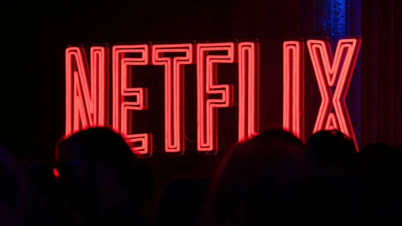 Der Soundtrack des Netflix-Filmes «KPop Demon Hunters» steht weiter auf Rang eins der Album-Charts. (Symbolbild) - © Soeren Stache/dpa