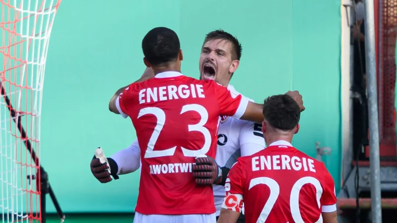 Mann des Spiels: Energie-keeper Alexander Sebald. - &copy; Robert Michael/dpa