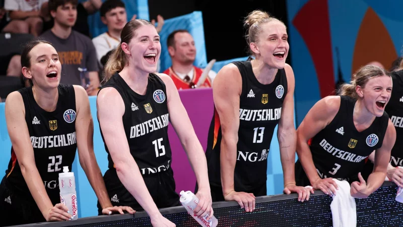 Deutschlands Basketballerinnen haben bei der EM das erste Platzierungsspiel gewonnen. - &copy; Christian Charisius/dpa