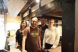 Julia Eichner, Malte Homringhaus, Joshua Janzen und Vivien Br&ouml;ker (von links) engagieren sich im neuen Jugendcaf&eacute;. - &copy; Cordula Gr&ouml;ne(LZ)