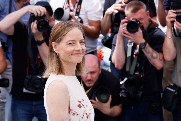 Jodie Foster vor der Pressekonferenz zu ihrem neuen Film in Cannes. - © Joel C Ryan/Invision/AP/dpa