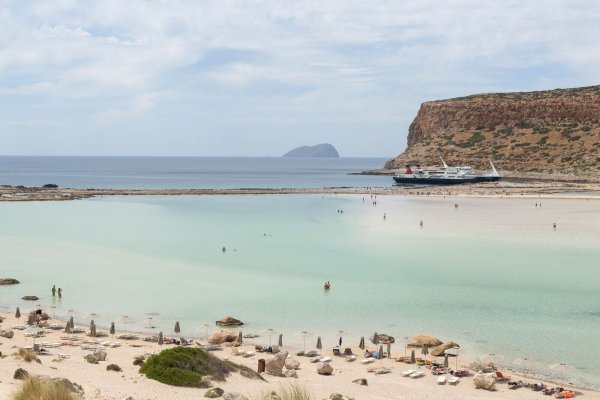 Immer wieder mal Erdbeben: Urlaubsinsel Kreta. (Archivbild) - © Socrates Baltagiannis/dpa