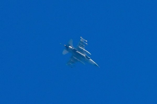 Ein israelischer Kampfjet im Norden Israels (Archivbild). - © Baz Ratner/AP/dpa