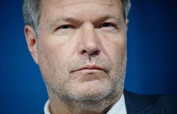 - © Kay Nietfeld/dpa