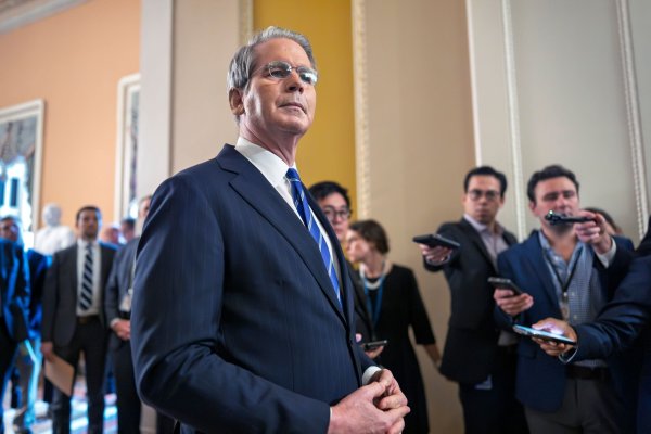 US-Finanzminister Scott Bessent trifft sich nächste Woche mit seinem chinesischen Amtskollegen in Stockholm. (Archivbild) - © J. Scott Applewhite/AP/dpa