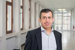 Ahmet Toprak ist Professor f&uuml;r Erziehungswissenschaften an der Fachhochschule Dortmund. - &copy; FH Dortmund