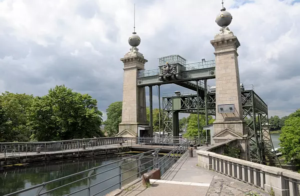 Technik, die bewegt – das Schiffshebewerk Henrichenburg beeindruckt mit Ingenieurskunst und maritimer Geschichte zum Anfassen. - © picture alliance / dpa
