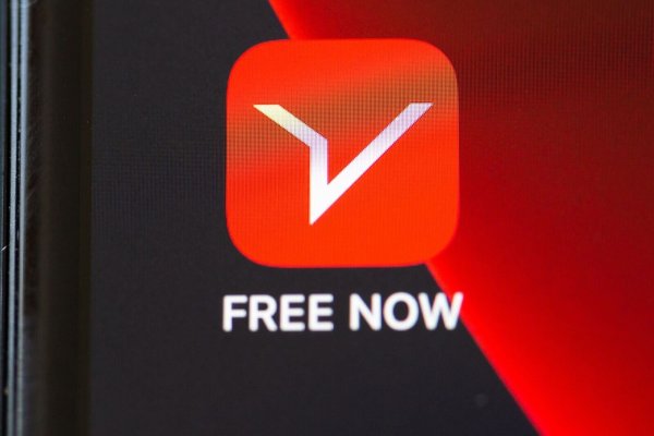 Die Mobilitätsplattform Free Now will künftig über die eigene App auch Tickets für den Öffentlichen Personennahverkehr (ÖPNV) anbieten. - © Fernando Gutierrez-Juarez/dpa-Zentralbild/dpa