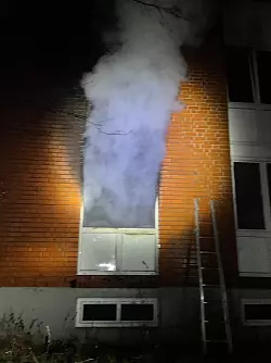 Feuer in der Lagenser Fl&uuml;chtlingsunterkunft.&nbsp; - &copy; Feuerwehr Lage