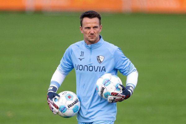 Manuel Riemann ist wieder im Training. - © David Inderlied/dpa