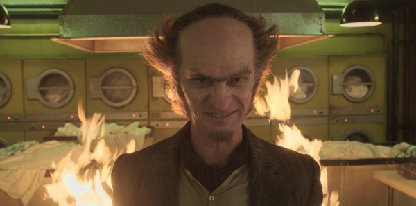 Neil Patrick Harris als Graf Olaf in "Eine Reihe betrüblicher Ereignisse" - © Netflix