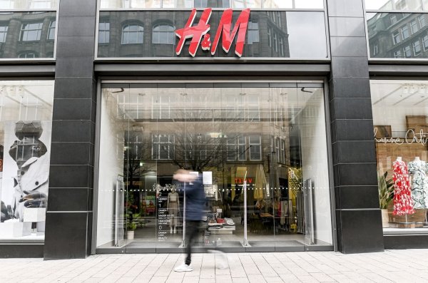 Modekette H&M - © Foto: Axel Heimken/dpa