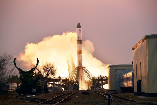 «Progress»-Raumfrachter startet zur ISS - © Foto: Uncredited/Roscosmos Space Agency Press Service/AP/dpa