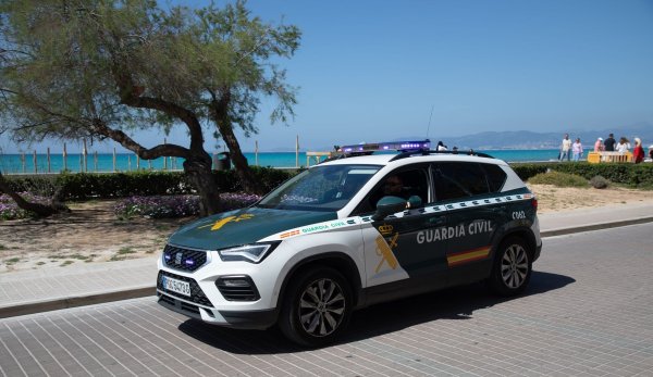 Gleich zu Saisonbeginn sorgt Gewalt auf Mallorca wieder für Schlagzeilen. (Archivbild) - © Clara Margais/dpa