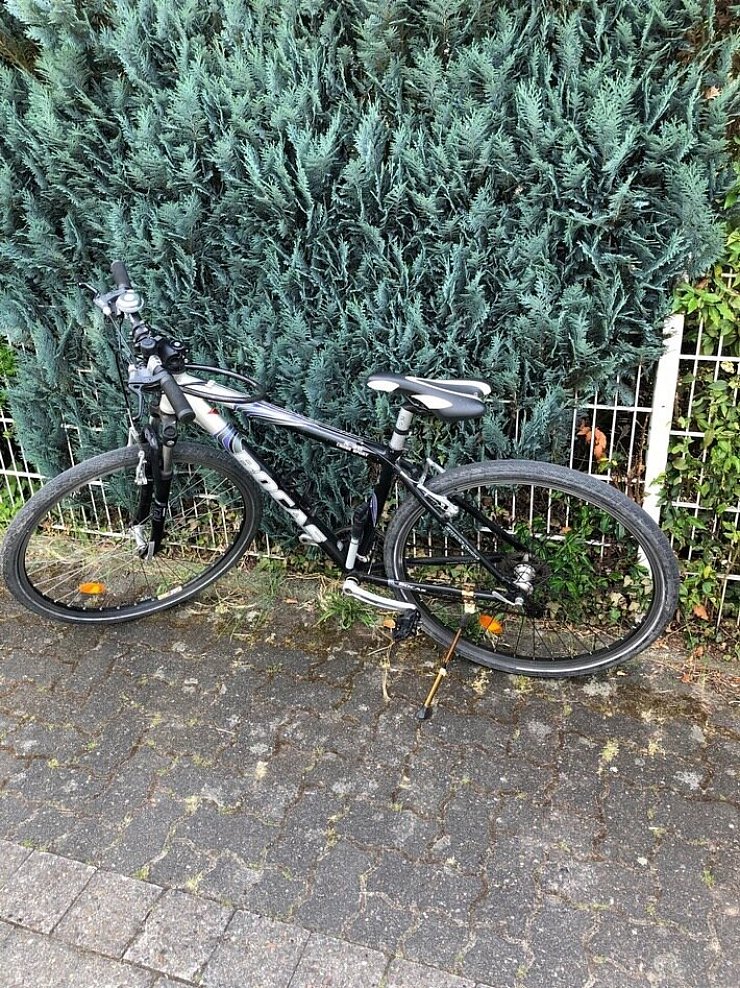 Wem gehört dieses Mountainbike? Die Polizei ist auf der Suche - © Polizei Lippe