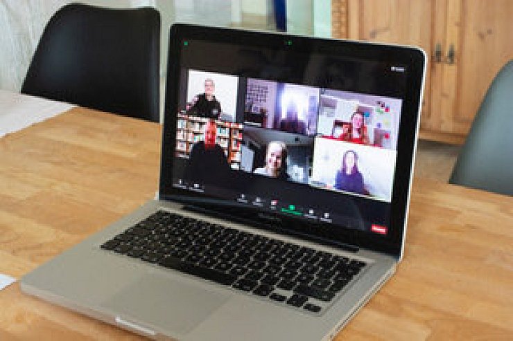 Foto aus dem Homeoffice des Vorbereitungsteams. - © Kirchengemeinde Pivitsheide