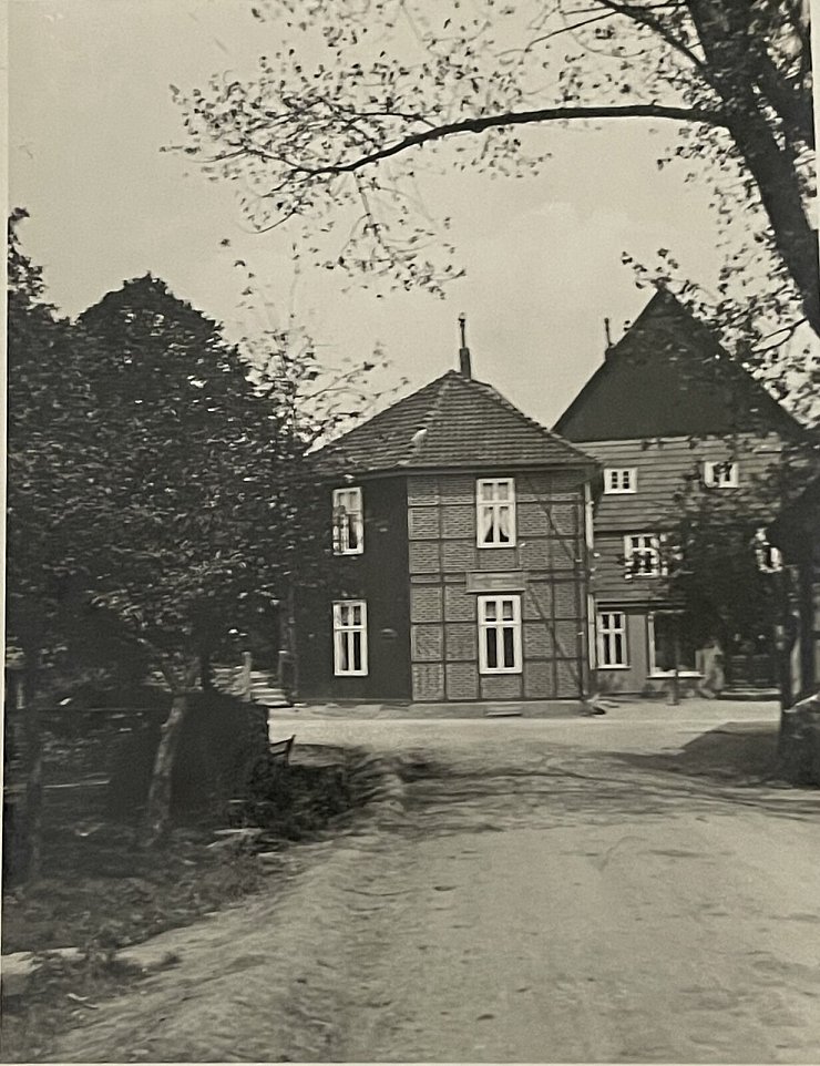 Das Denkmal an der Mühlenstraße in Reelkirchen birgt eine fast 300-jährige Kneipen-Geschichte. - © Fotorechte: Familie Diekmann