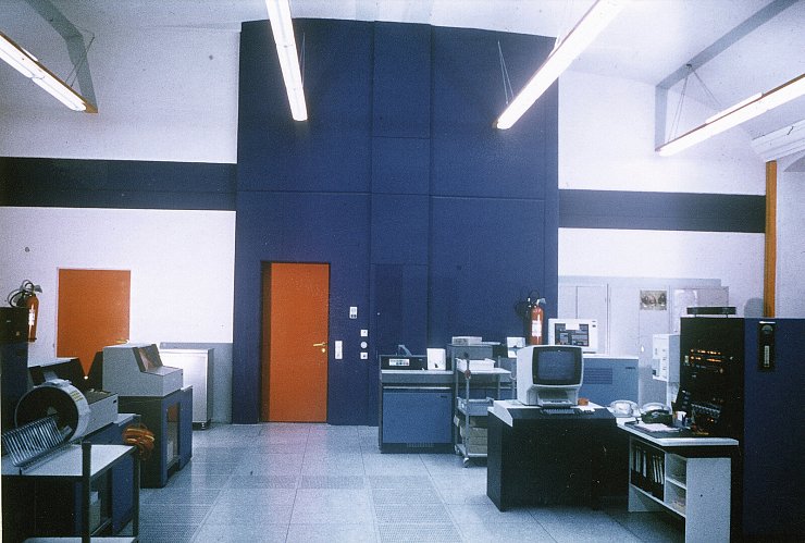 Der „Maschinenraum“ im Marstall-Gebäude – vermutlich in den 80er Jahren. - © KRZ