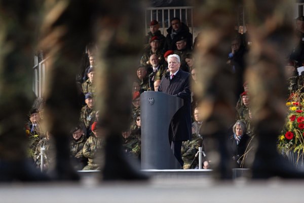 Wegen der veränderten Sicherheitslage nach dem russischen Angriff auf die Ukraine hat der Heimatschutz mehr Bedeutung bekommen und soll verstärkt werden. - © Hannes P. Albert/dpa