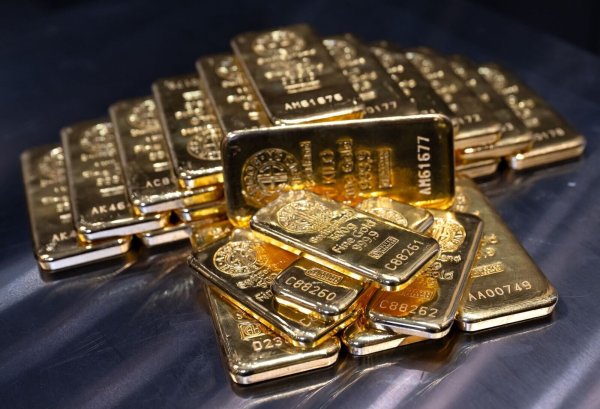 Gold gilt bei vielen Investoren als sicherer Hafen in politisch unsicheren Zeiten. (Symbolbild) - © Sven Hoppe/dpa