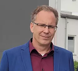 Daniel Salewski von der IG Metall (links) hätte sich gewünscht, dass das Unternehmen die Gewerkschaft früher ins Bott geholt hätte. - © Katrin Kantelberg