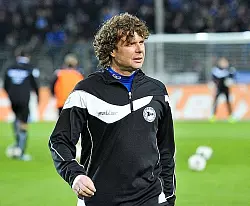 Stefan Krämer bleibt Trainer - © FOTO: CHRISTIAN WEISCHHE