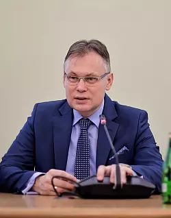 Polnisches Reparationsgutachten - &copy; Foto: Marcin Obara/PAP/dpa