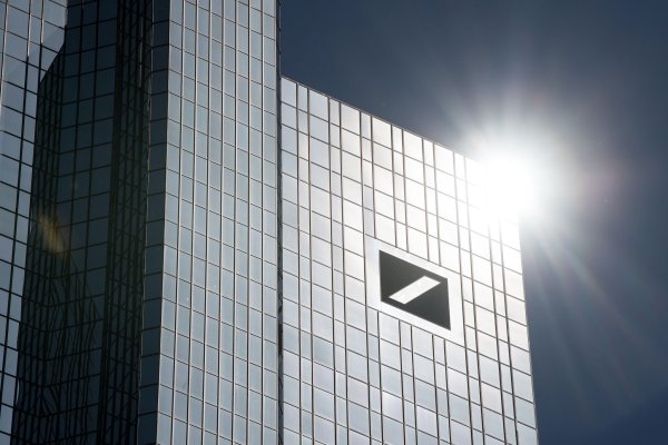 Die Geschäfte der Deutschen Bank sind zum Jahresauftakt blendend gelaufen (Archivbild) - © Fabian Sommer/dpa