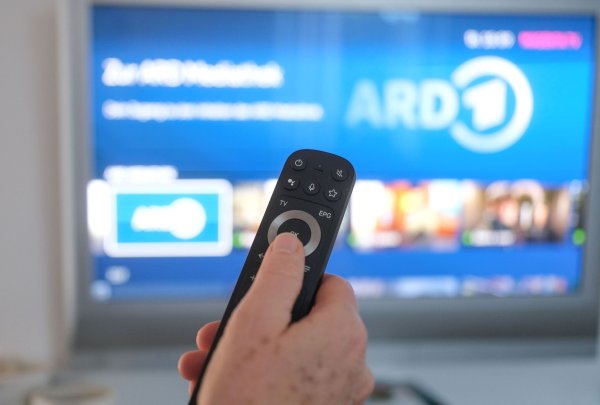 Der Brandenburger Landtag hat der Rundfunkreform zugestimmt (Archivbild). - © Bernd Weißbrod/dpa