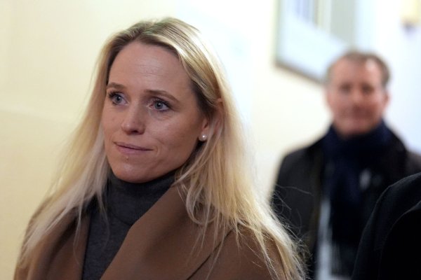 Astrid Have, die neue Frau von Stephan Hensel, sagte vor Gericht als Zeugin aus. - © Marcus Brandt/dpa