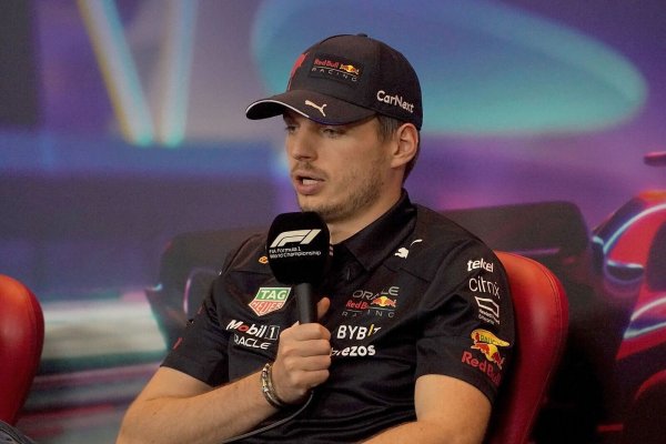 Formel-1-Weltmeister Max Verstappen spricht von Hass im Netz gegen seine Familie. - © Hasan Bratic/dpa