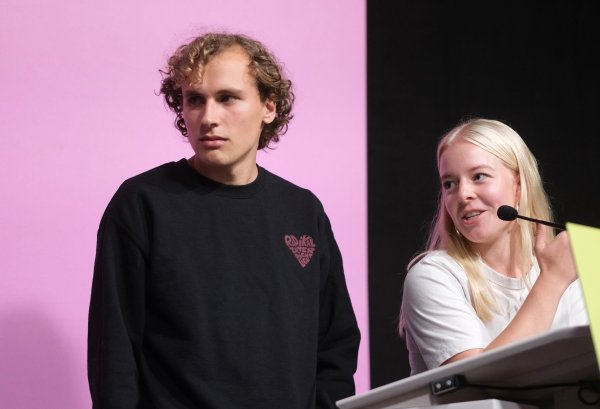 Sie führen die Grüne Jugend nun an - Jakob Blasel und Jette Nietzard - © Sebastian Willnow/dpa