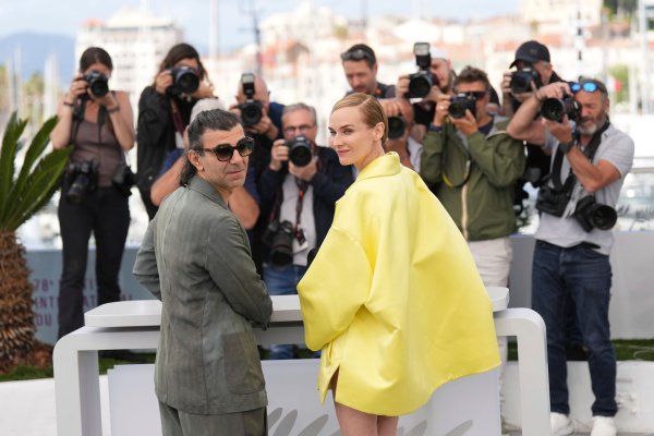 Regisseur Fatih Akin und Diane Kruger nach der Premiere von «Amrum». (Archivbild) - © Natacha Pisarenko/Invision/dpa
