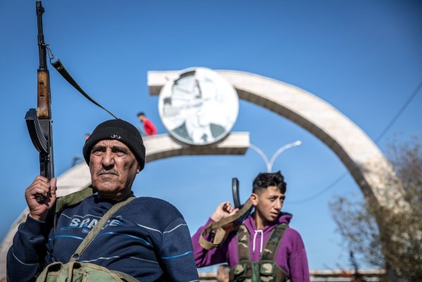 Auch nach dem Sturz Assads in Syrien bleiben Gebiete umkämpft. - © Sally Hayden/SOPA Images via ZUMA Press Wire/dpa