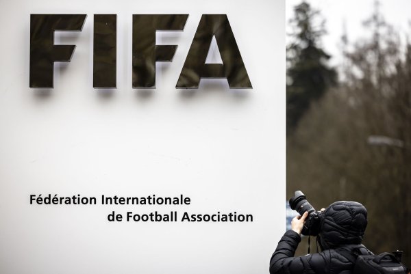 Die FIFA hat die Weltmeisterschaften 2030 und 2034 vergeben. - © Michael Buholzer/KEYSTONE/dpa