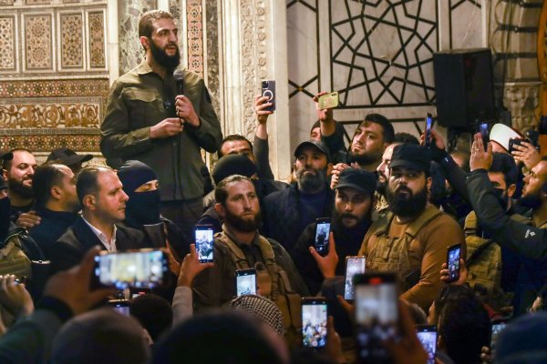Millionen Syrer wie auch Regierungen im Ausland stehen nun vor der Frage: Welche Ziele verfolgt Abu Mohammed al-Dschulani, und welche Form von Gesellschaft strebt er in Syrien an? - © Omar Albam/AP