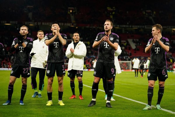 Die Bayern ziehen als ungeschlagener Gruppensieger in die K.o.-Phase ein. - © Dave Thompson/AP