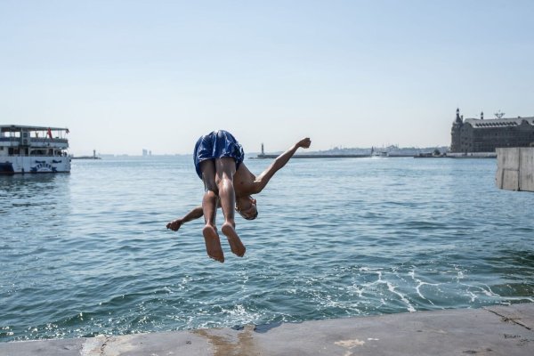 Urlaub: Wer kann, sollte südländische Großstädte meiden - © Onur Dogman/SOPA Images via ZUMA Press Wire/dpa