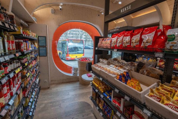 Die «Teo»-Märkte kommen komplett ohne Personal aus. - © Boris Roessler/dpa