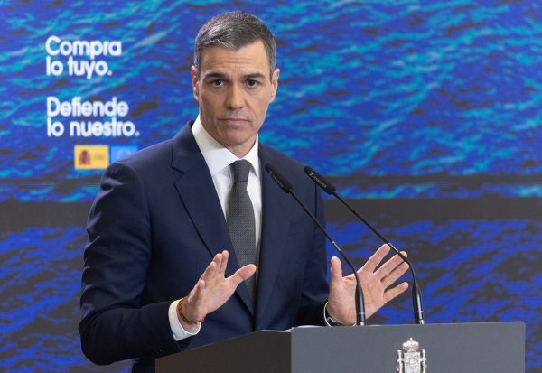 Die Pläne von Pedro Sánchez stoßen in Spanien auf viel Kritik. (Archivfoto) - © Eduardo Parra/EUROPA PRESS/dpa