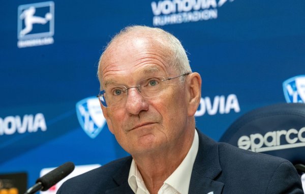 Hans-Peter Villis ist nicht mehr Präsident beim VfL Bochum - © Bernd Thissen/dpa