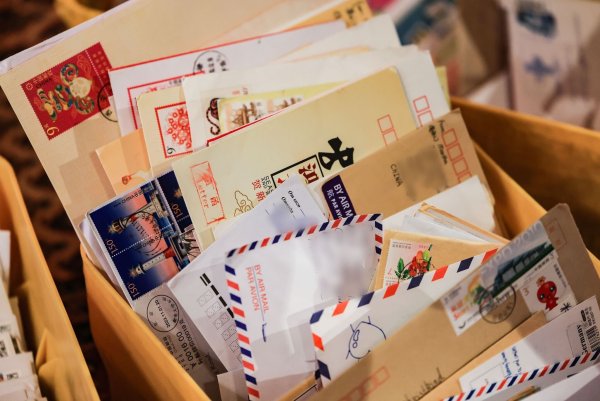 Jeder Brief werde beantwortet, verspricht die Post. (Archivfoto) - © Oliver Berg/dpa
