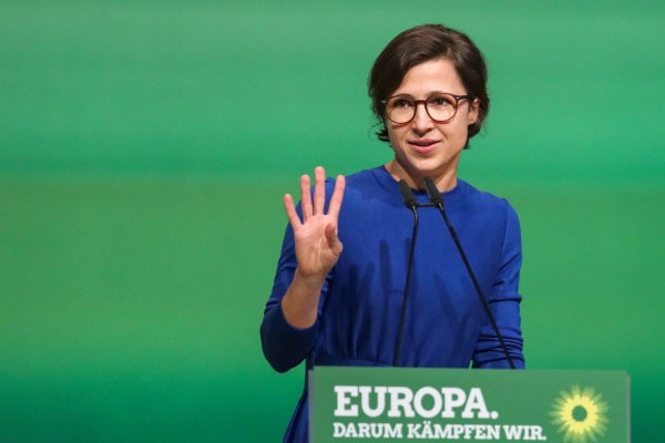 Die Grünen-Politikerin Neumann sieht den Spionageangriff im Zusammenhang mit ihrem Einsatz für Demokratie und Menschenrechte im Iran. (Archivbild) - © Jan Woitas/dpa-Zentralbild/dpa