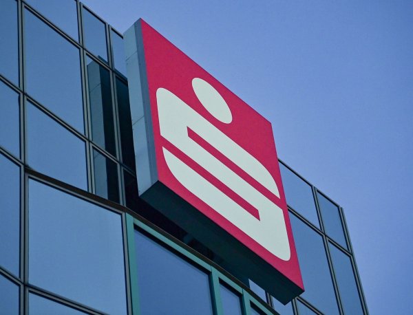 Bonuspunkte per Girocard: Sparkassen und Payback arbeiten zukünftig zusammen. - © Patrick Pleul/dpa