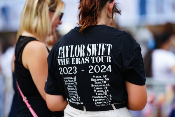 Die US-Regierung hat eigenen Angaben zufolge Geheimdienstinformationen zu den Anschlagsplänen auf die Konzerte von Taylor Swift in Wien mit den österreichischen Behörden geteilt. - © Eva Manhart/APA/dpa